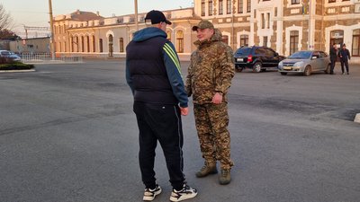 "На вас ніхто не чекає", — пропагували". До Кривого Рогу після двох років полону повернувся боєць Владислав Вікторцов "На вас ніхто не чекає", — пропагували". До Кривого Рогу після двох років полону повернувся боєць Владислав Вікторцов