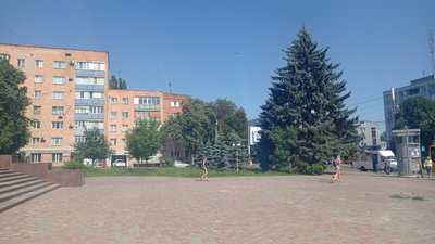 Через війну встановлення пам'ятника Симону Петлюрі у Полтаві призупинили Через війну встановлення пам'ятника Симону Петлюрі у Полтаві призупинили