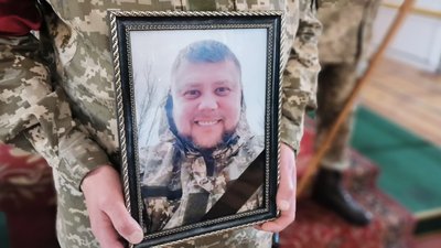 У Луцьку попрощалися з 37-річним сержантом Артуром Шевчуком