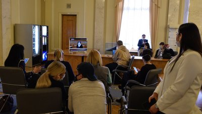 Рада дозволила журналістам працювати у ложі преси