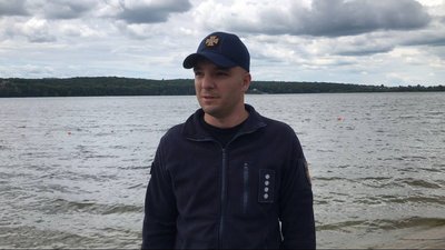 Тернопільські рятувальники провели навчання на водоймі Тернопільські рятувальники провели навчання на водоймі