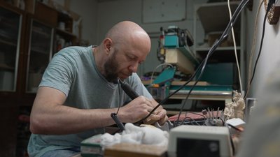 різьбяр, вироби з дерева, ікони, хрести, люблю працювати з деревом, майстер, Роман П’єх