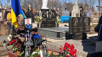 Врятував побратимів, відвівши літак: на Тернопільщині вшановують Героя України Олександра Корпана