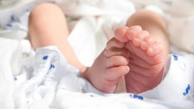 У Кременчуці жінка залишила новонароджене немовля: в якому стані дитина