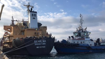 За два дні з портів Одеської області вийшли сім суден з продовольством