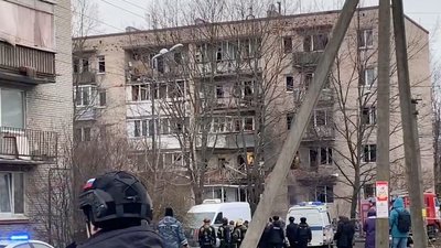 Безпілотник, ймовірно, влучив у будинок в Санкт-Петербурзі. Що відомо