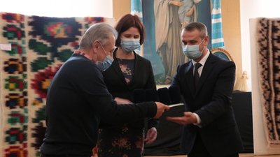 На Івано-Франківщині краєзнавців нагородили премією імені Володимира Полєка На Івано-Франківщині краєзнавців нагородили премією імені Володимира Полєка