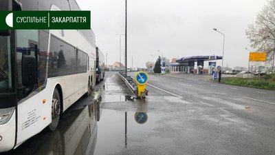 З 21:00 знову обмежать виїзд з України до Угорщини З 21:00 знову обмежать виїзд з України до Угорщини