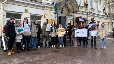 Забудовник вимагає 300 тисяч гривень на судові витрати з архітеактора "Квітів України" Забудовник вимагає 300 тисяч гривень на судові витрати з архітеактора "Квітів України"