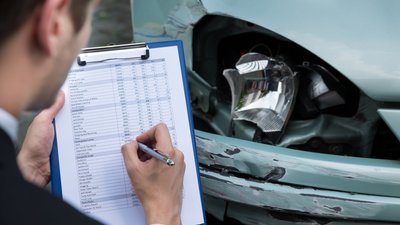 Що робити, якщо ви потрапили в ДТП. Поради юриста