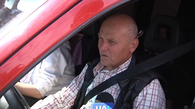 У Житомирі на вулиці Бориса Тена латали ями вздовж трамвайних колій У Житомирі на вулиці Бориса Тена латали ями вздовж трамвайних колій