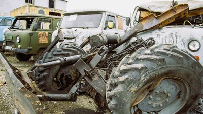 Техніка АТ "Миколаївобленерго" пошкоджена під час обстрілів Миколаєва