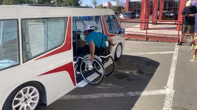 Миколаївське авто для людей у кріслах колісних презентували в Мюнхені Миколаївське авто для людей у кріслах колісних презентували в Мюнхені