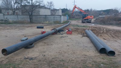 У Корабельному районі Миколаєва триває заміна каналізаційного колектору