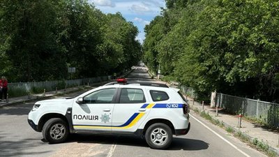 Аварійний стан: міст на виїзді з Коростишева у напрямку Києва перекрито Аварійний стан: міст на виїзді з Коростишева у напрямку Києва перекрито