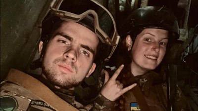 "Всі мої люди тут": як прикарпатець Віталій Книгницький воює кулеметником в 72 ОМБр ім. Чорних Запорожців "Всі мої люди тут": як прикарпатець Віталій Книгницький воює кулеметником в 72 ОМБр ім. Чорних Запорожців