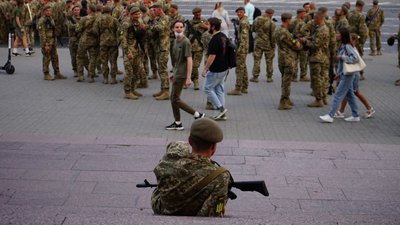 У Києві відбулася фінальна репетиція військового параду. Як це було У Києві відбулася фінальна репетиція військового параду. Як це було