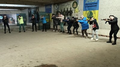 Тренінг із поводження зі зброєю Тренінг із поводження зі зброєю