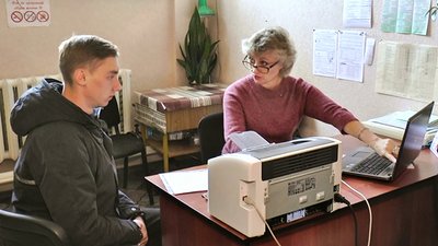 Консультаційно-реєстраційний пункт у Кропивницькому допомагає випускникам реєструватись на ЗНО