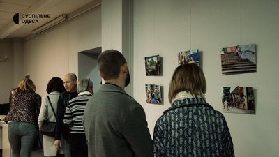 В Одесі відкрили фотовиставку "Нескорений Херсон" В Одесі відкрили фотовиставку "Нескорений Херсон"