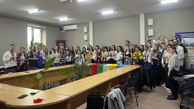 Учасники заходу, студенти-історики Учасники заходу, студенти-історики