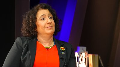 Послиня Сполученого королівства Мелінда Сіммонс повернулася в Київ