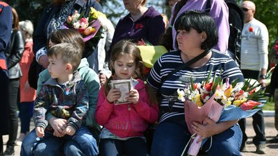 У Кропивницькому вшанували пам'ять тих, хто воював проти нацизму та захищав Україну У Кропивницькому вшанували пам'ять тих, хто воював проти нацизму та захищав Україну