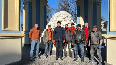 В Києві встановлюють захисні конструкції для пам’яток культурної спадщини В Києві встановлюють захисні конструкції для пам’яток культурної спадщини