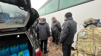 Крадіжки пального для фронту: на Полтавщині повідомили про підозри військовим