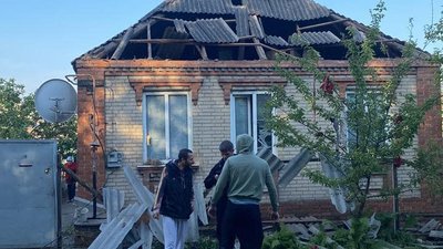 Військові РФ обстріляли Слов'янськ — ракета влучила у будинок