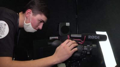 Ігри, гурток робототехніки та медіапростір: на Луганщині відкрилась мережа молодіжних хабів Ігри, гурток робототехніки та медіапростір: на Луганщині відкрилась мережа молодіжних хабів