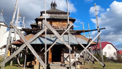 На Львівщині у селі Кліцько відреставрують дерев'яну церкву XVII століття: у якому вона стані зараз