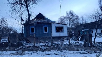 У Солдатському на Сумщині відбулися три авіабомбові удари військ РФ, у Білопіллі — ракетний обстріл У Солдатському на Сумщині відбулися три авіабомбові удари військ РФ, у Білопіллі — ракетний обстріл