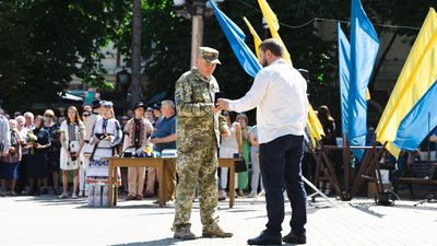 У Тернополі нагородили військовослужбовців У Тернополі нагородили військовослужбовців