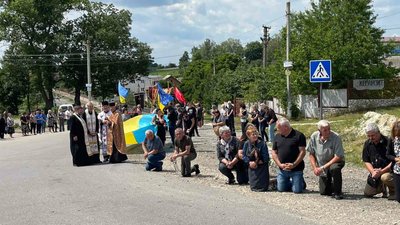 На Тернопільщині прощаються із загиблими військовослужбовцями На Тернопільщині прощаються із загиблими військовослужбовцями