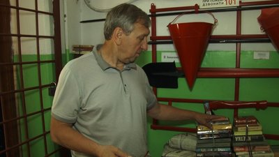 Із черкаських бібліотек вилучають російську літературу Із черкаських бібліотек вилучають російську літературу