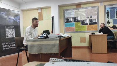 Посилена підготовка за військовим протоколом: у Луцьку організували навчання з тактичної медицини Посилена підготовка за військовим протоколом: у Луцьку організували навчання з тактичної медицини