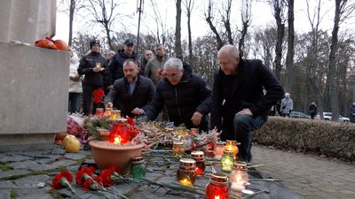 У Вінниці вшанували пам'ять жертв Голодомору