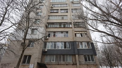 Обстріл Херсона, Дніпровський район, багатоповерхівка