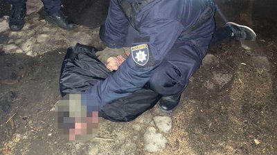 На Черкащині затримали чоловіка, який вбив пенсіонера На Черкащині затримали чоловіка, який вбив пенсіонера
