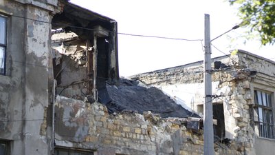 Обвал заводу в Одесі: стали відомі причина руйнування та позиція мерії