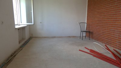 В Івано-Франківську волонтери відновлюють готель для переселенців