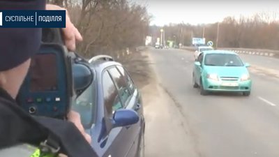 Понад 16 тисяч правопорушень зафіксовано у Хмельницькому та області за рік роботи TruCam