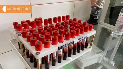 У Львові розпочали робити ІФА-тести освітянам, які працюватимуть на ЗНО