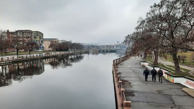 Тепло, але дощитиме. Якою буде погода 8 січня