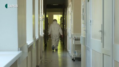 Скільки дітей та дорослих лікуються від COVID в інфекційних лікарнях Харкова