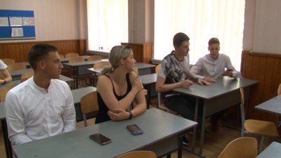 У Черкасах п'ятеро випускників ліцею отримала 200 балів на ЗНО з математики У Черкасах п'ятеро випускників ліцею отримала 200 балів на ЗНО з математики