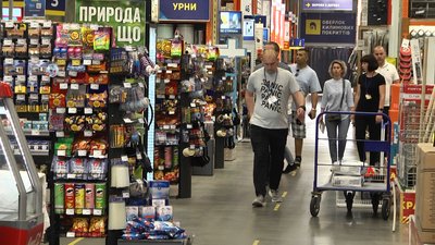 На Житомирщині під час повітряної тривоги обмежують роботу магазинів та інших закладів із масовим перебуванням людей