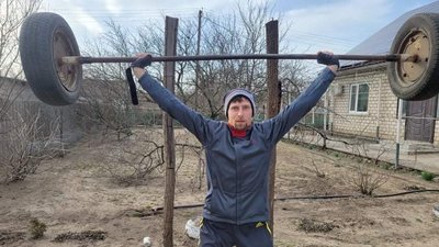 Тренування Андрія Проценка в умовах війни, фото надане спортсменом для Суспільне Спорт Тренування Андрія Проценка в умовах війни, фото надане спортсменом для Суспільне Спорт