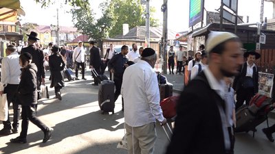 хасіди покидають Умань хасіди покидають Умань
